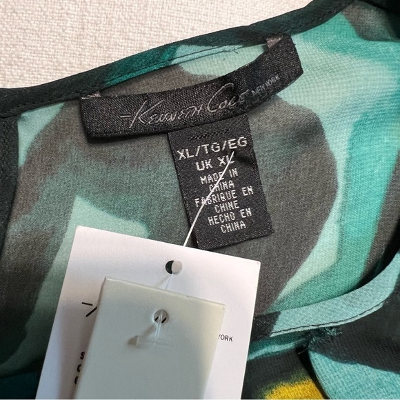 Kenneth Cole (NWT) Open Sleeve Top Size XL - Picture 3 of 10